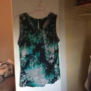 Sleeveless Worthington blouse